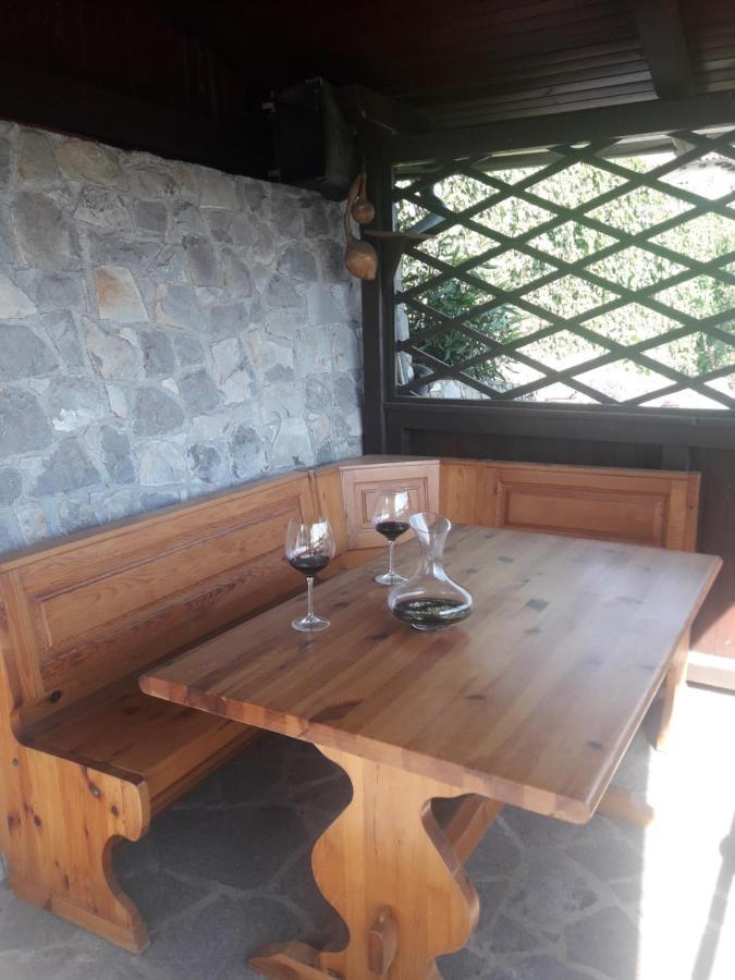 Apartma Oddih Dutovlje Exterior photo